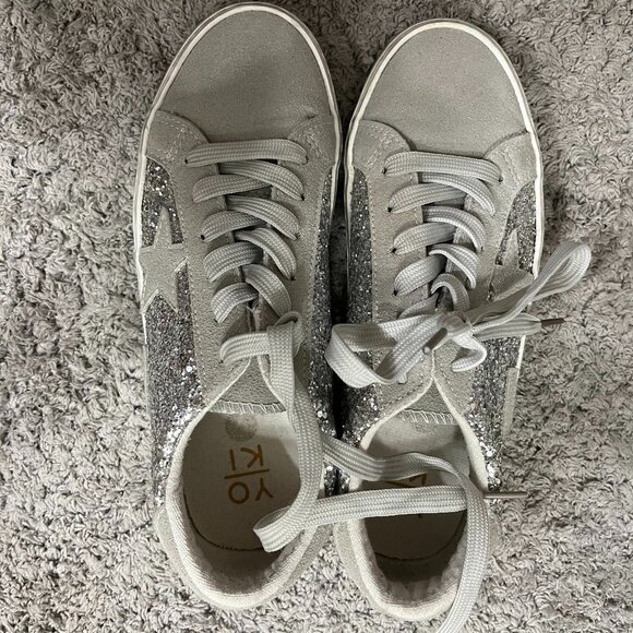 YOKI Shoes | Stylish Women's Glitter Sneakers | Color: White/Silver | Size: 8 - Picture 3 of 3